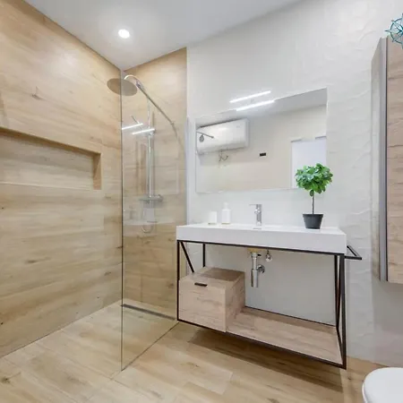 Modern Oasis Luxe With Bigyard * San Ġwann